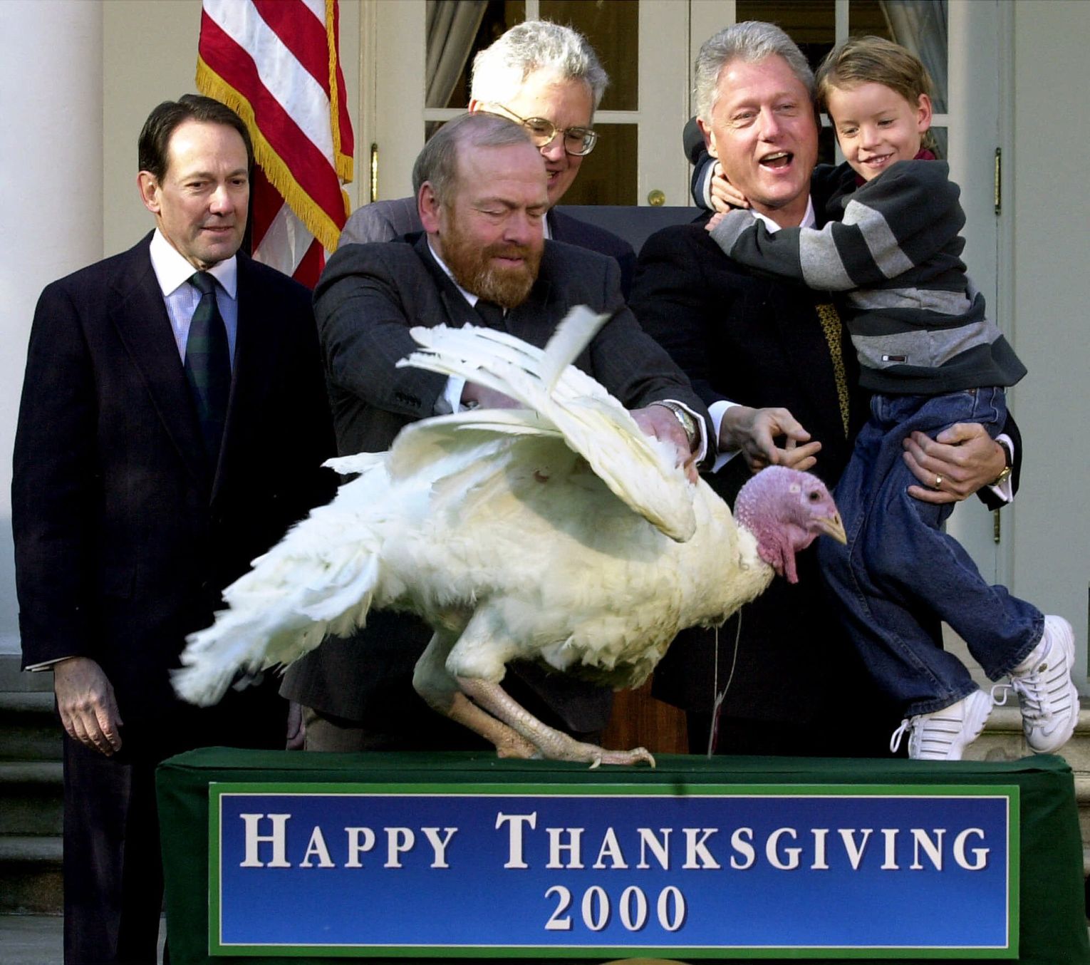 Clinton turkey pardon, 2000